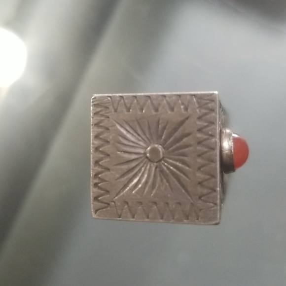 Vintage Silver Hand Etched Lipstick Compact - Picture 6 of 11